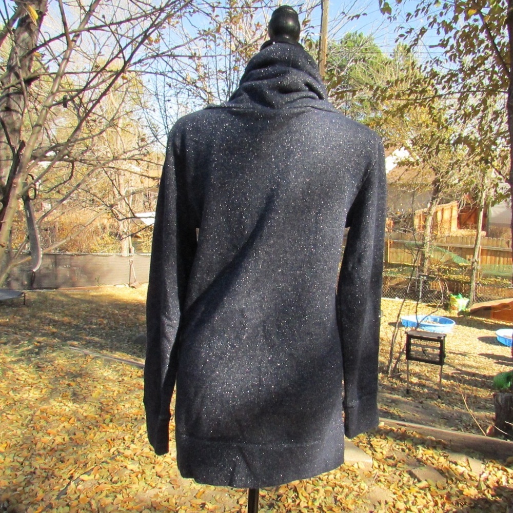 GAP Warm Sweatshirt & Comfy Jogger Pants Set - Picture 6 of 11